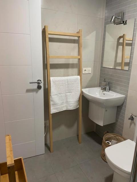 Apartamento A Un Paso De La Playa En Ares Con Piscina Y Parking Exteriér fotografie